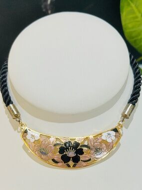 Vintage SITI Signed Cloisonne Enamel Floral Open Cut Choker Bib Necklace
